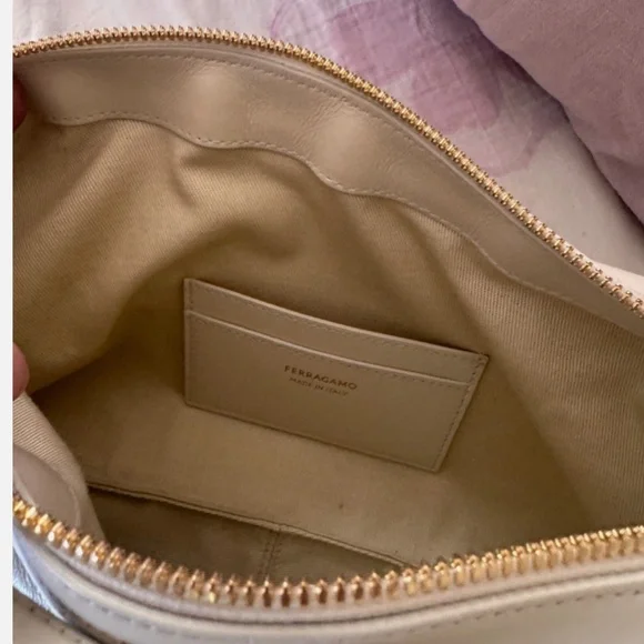 Ferragamo Quilted Bag - NEW - Picture 5 of 11